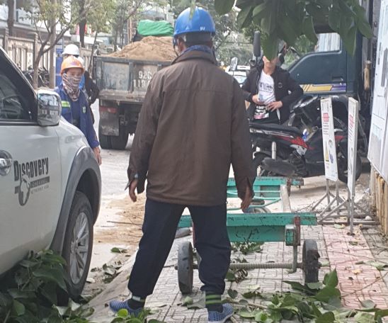 Tai nạn lao động chết người, nạn nhân được chuyển đi nơi khác bằng xe taxi?